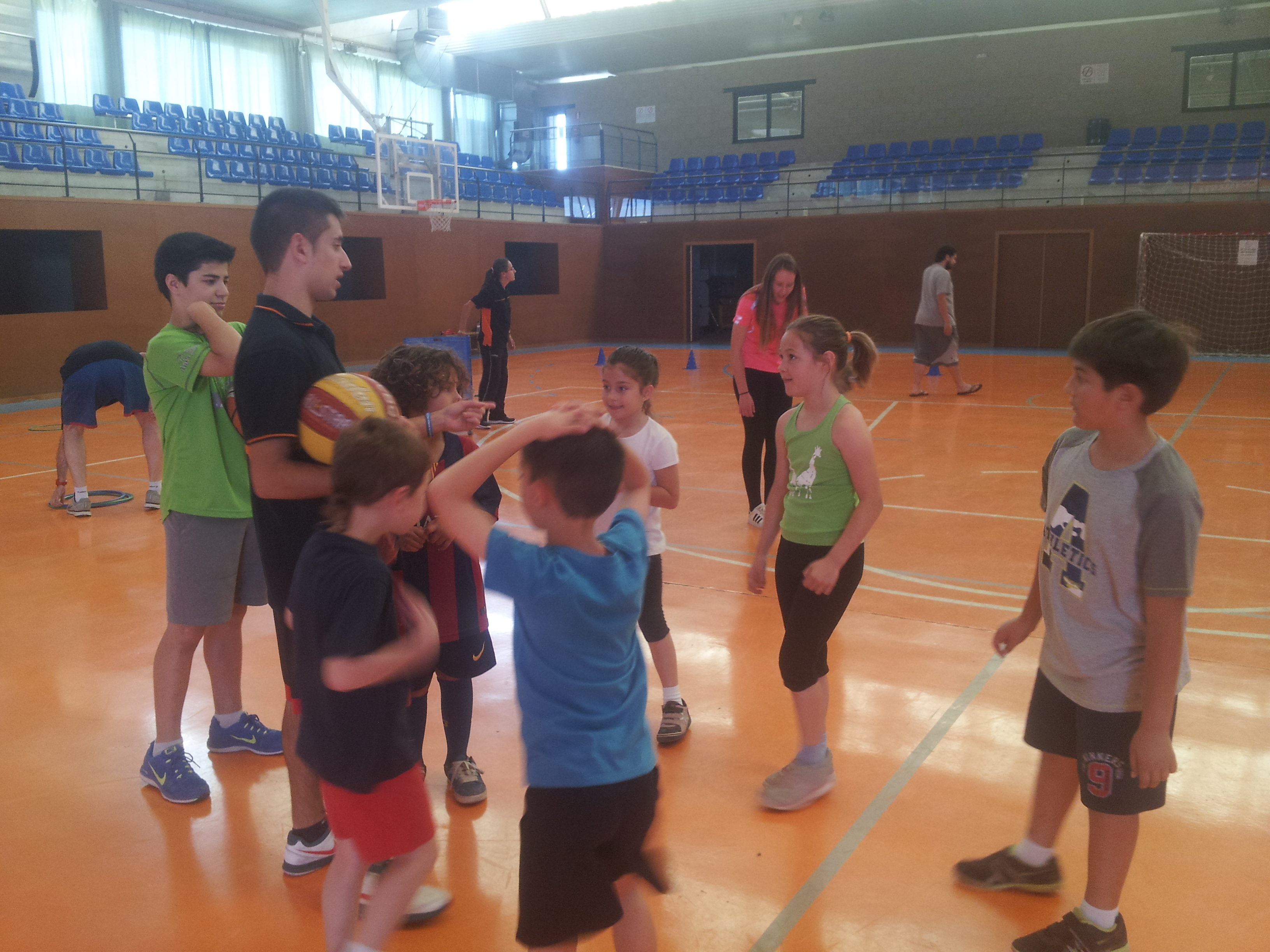 Club Bàsquet Bellpuig. Temp.2014-2015. Jornada portes obertes escola