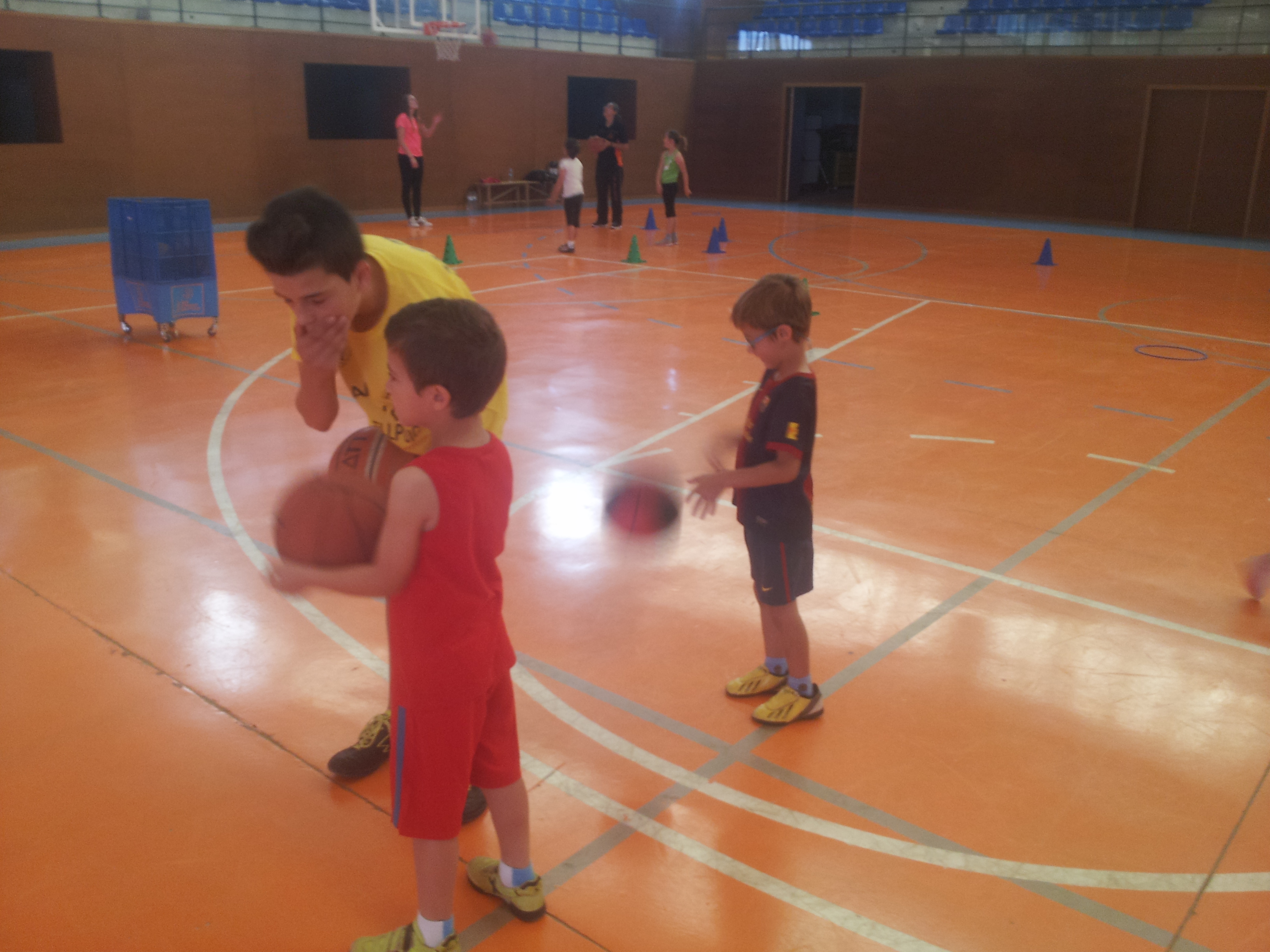 Club Bàsquet Bellpuig. Temp.2014-2015. Jornada portes obertes escola