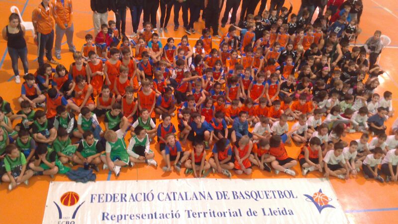 Segona Trobada Escoles de Bàsquet Territorial Lleida a Bellpuig. Novembre 2013.