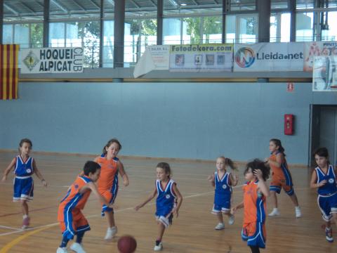 El Club Bàsquet Bellpuig participa a la primera Trobada de la temporada 2013-2014