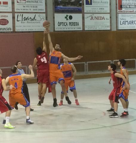 Salt inicial al partit de classificació per la Copa Federació. Club Bàsquet Bellpuig