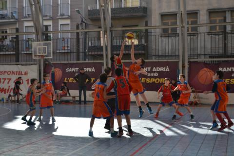 Pre_infantil masculí Diferent a Sant Adrià. Club Bàsquet Bellpuig
